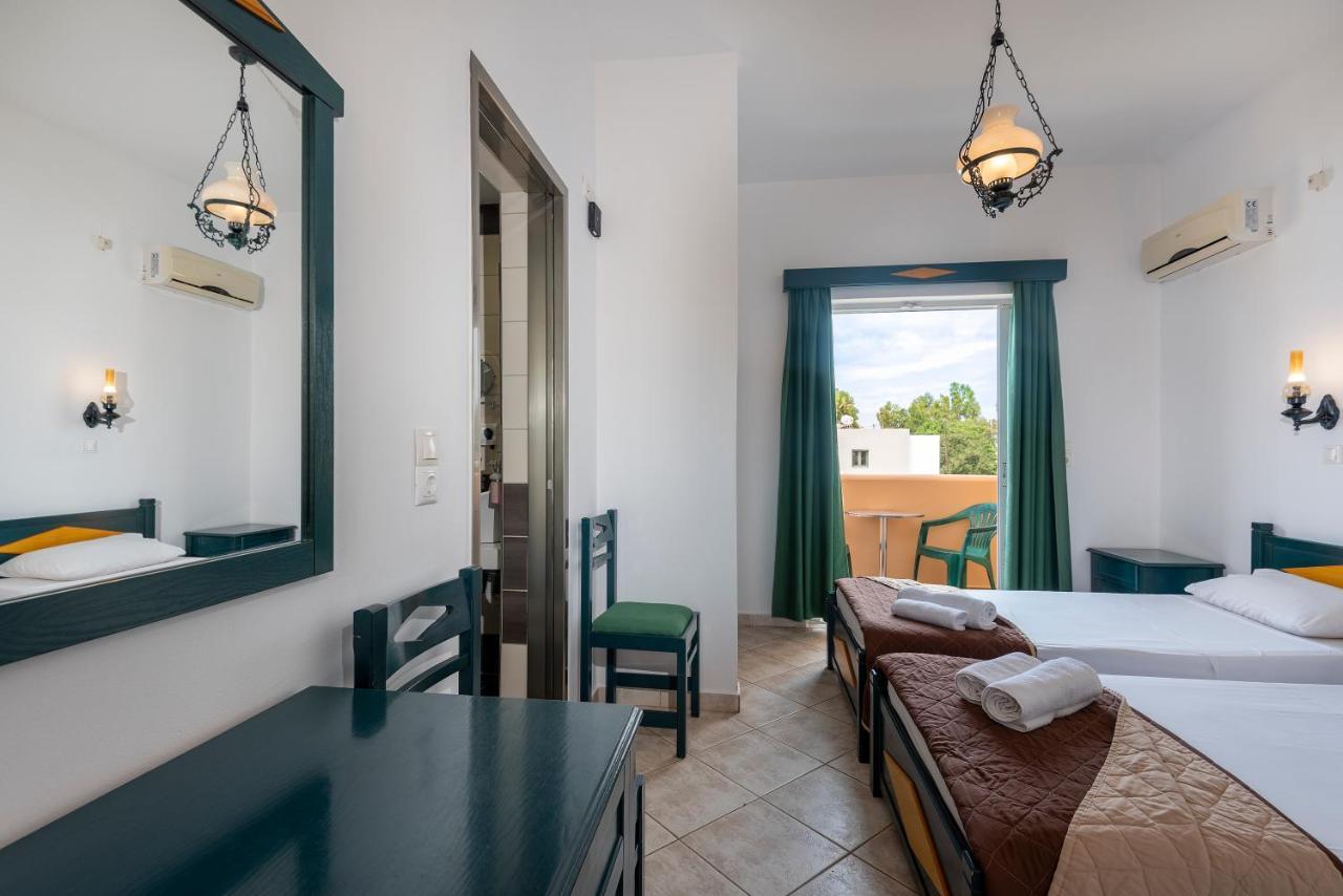 Cirillo Family Hotel-Christinas Studios Masticharion Exteriör bild